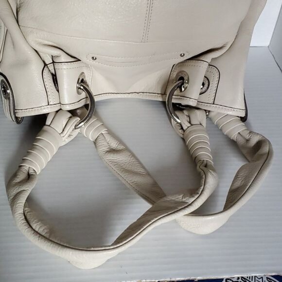B MAKOWSKY LEATHER BAG HOBO CREAM SHOULDER SATCHEL HANDBAG PURSE WOMEN'S WOMAN'S - Picture 8 of 15